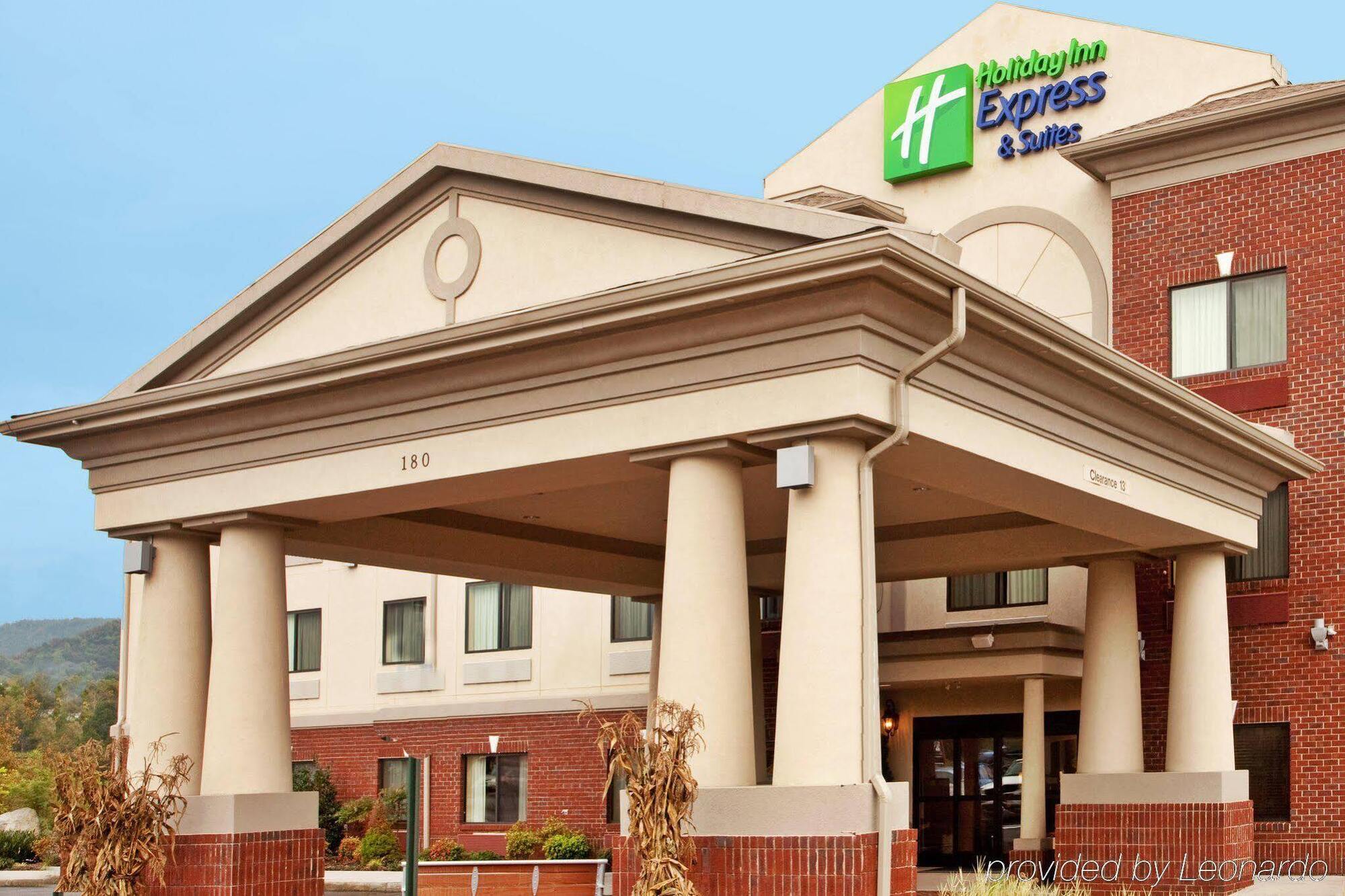 Holiday Inn Express Hotel & Suites Claypool Hill -Richlands Area By Ihg Pounding Mill Exteriör bild